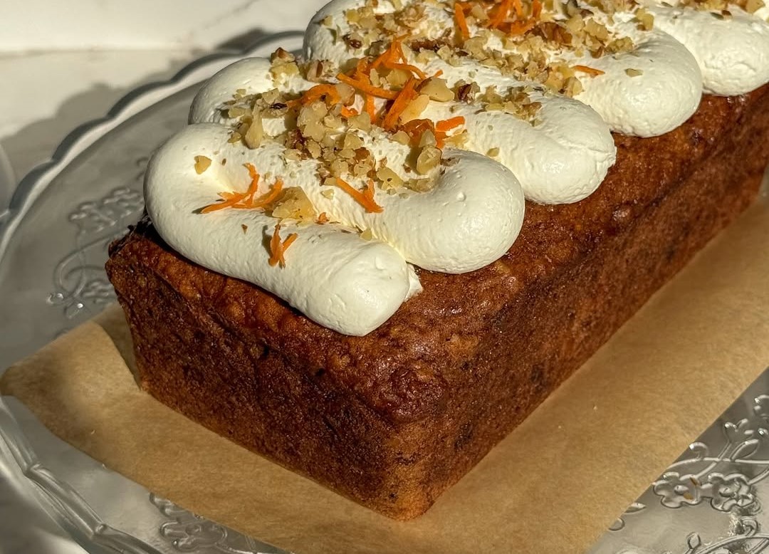 Навидум некомпатибилно: Имаме рецепт за торта од морков и банана леб што ќе го обожавате