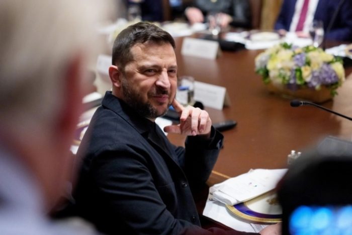 ЗЕЛЕНСКИ: Им веруваме на САД дека сакаат да заврши војната, разговаравме за ракети со долг дострел меѓутоа нема да зборуваме за тоа