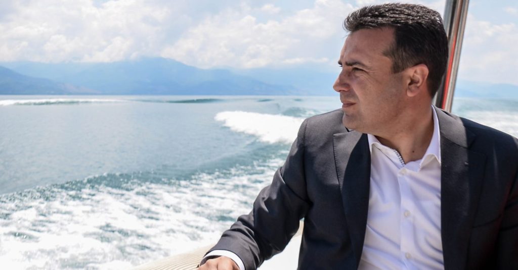 „Милионски профити за фирми блиски до Заев преку тендери на Марковски компани додека 600 000 граѓани живееja со 150 денари на ден“, велат од ВМРО-ДПМНЕ