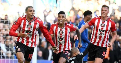 ВИДЕО: Сандерленд го „тресна“ Челзи на гости и го прескокна на табелата во ПЛ!