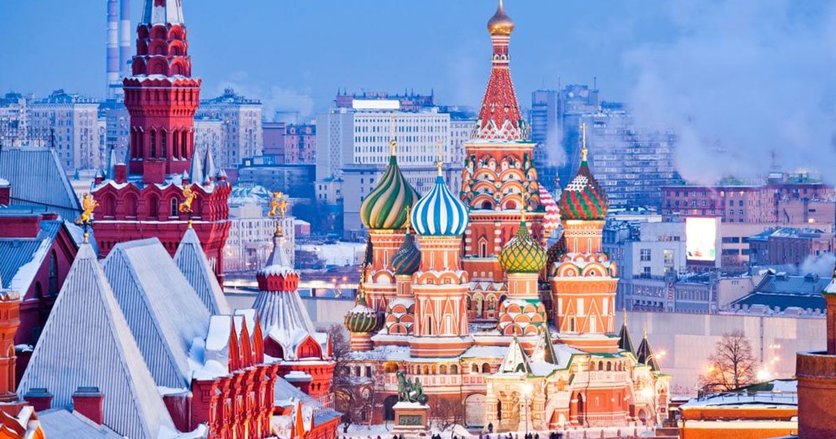 КРАЈ НА ЕВРОПСКИТЕ ТУРИ КОН РУСИЈА: Нови санкции го редефинираат туризмот