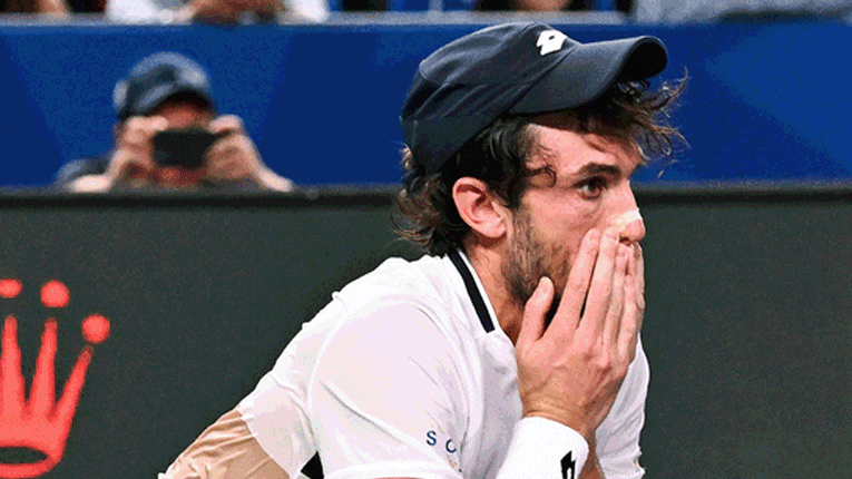 Не можеше против своето тело, Ѓоковиќ загуби од 204-тиот на АТП листата!