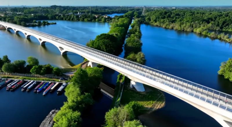 Како е изграден најдолгиот железнички мост во Велика Британија