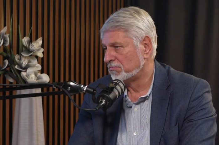 ВМРО-ДПМНЕ: Јакимовски да каже како со семејството стекнале градежни парцели во Жданец и луксузна хациенда во Грција