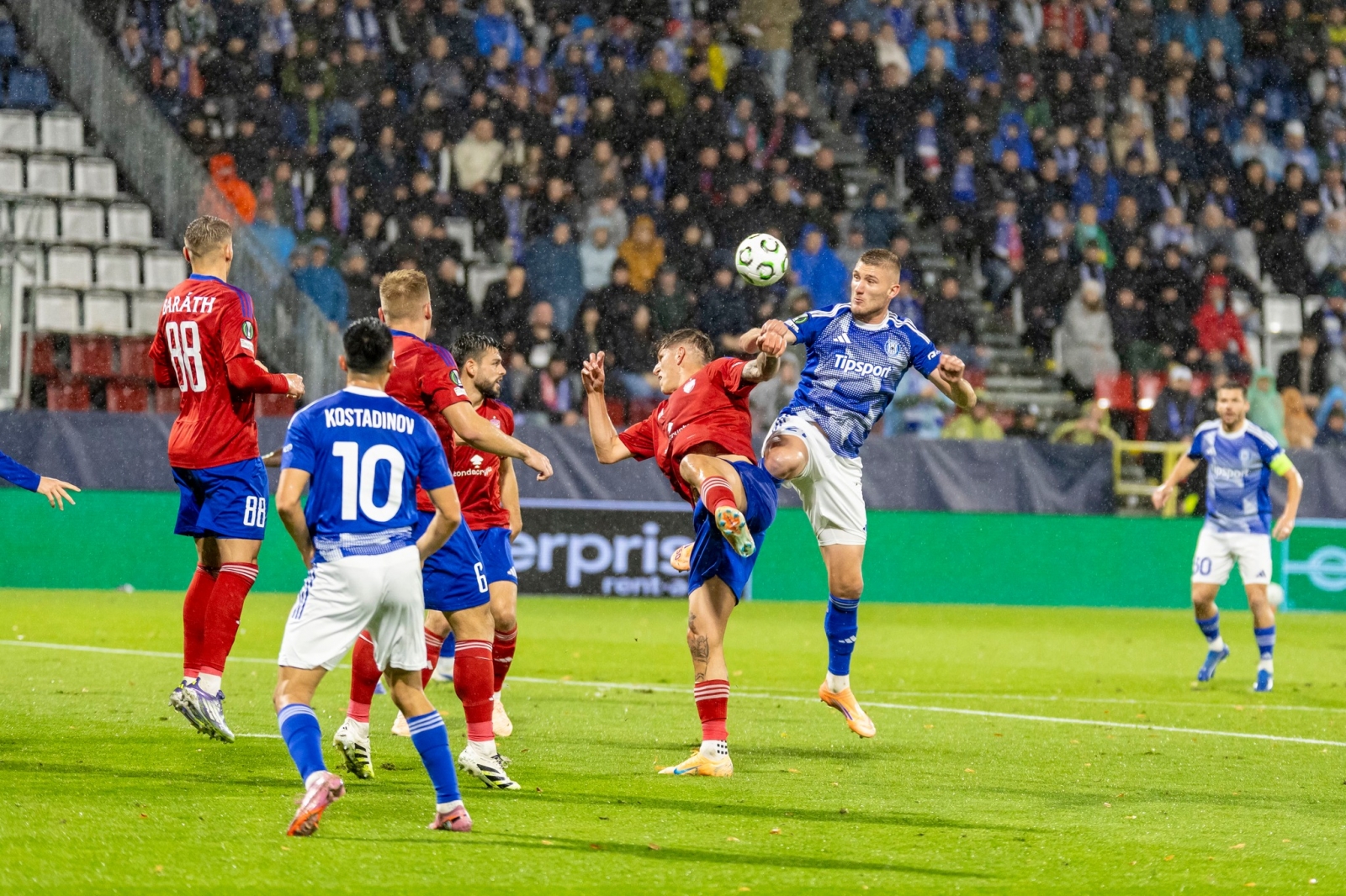 Костадинов со Сигма ремизира против Раков, АЕК Ларнака го нокаутира Кристал Палас