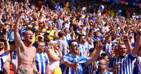 Навивачите на Шефилд Венсдеј го спасуваат клубот од финансиски колапс!