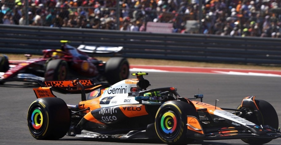 Норис со брилијантен круг до пол-позицијата во Мексико