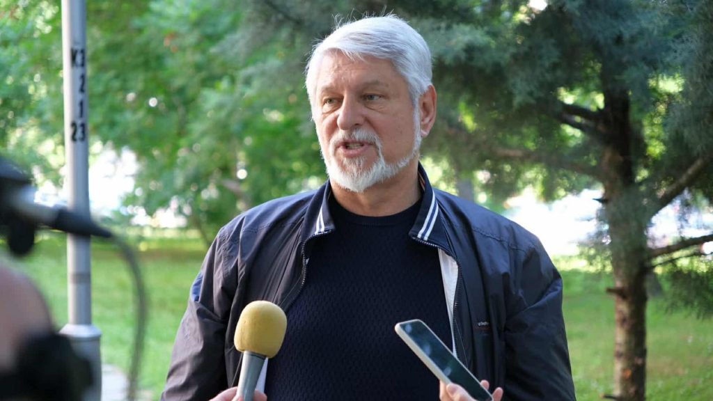 Обвинителе дали ќе мрднете, не ви е јасно што се случува во Злокуќани?, праша Јакимовски кажа дека оди во втор круг