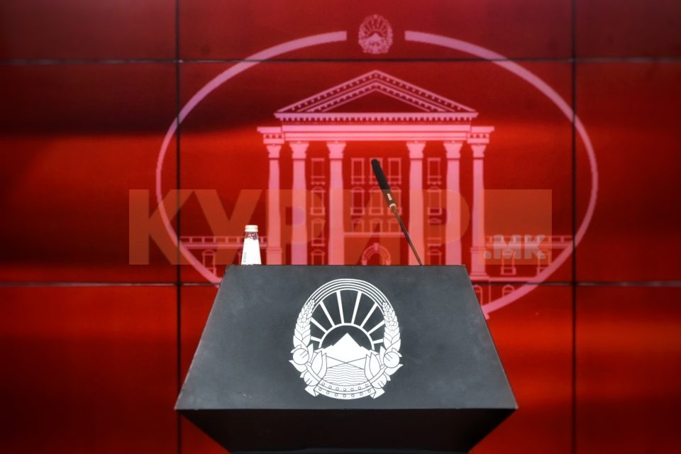 Буџетот е стабилен и ликвиден, му одговори Владата на Филипче