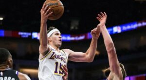 Ги нема Дончиќ и Леброн? Нема проблем – тука е Ривс (ВИДЕО)