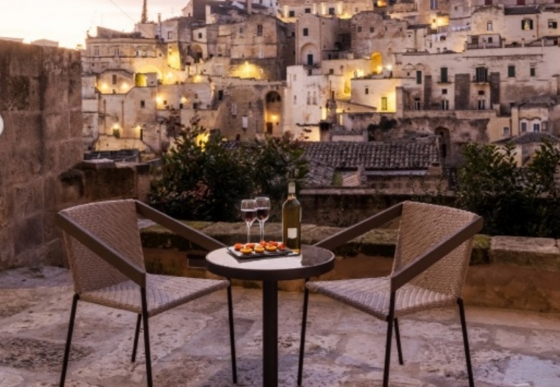 Луксузен хотел во пештера на југот на Италија е чудо од пет ѕвездички