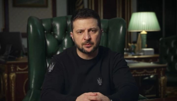 Зеленски: Подготвени сме за мировни преговори, но не и за отстапување територија