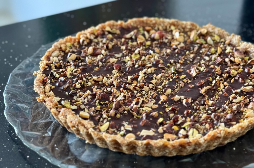 Здрав чоколаден тарт: Толку е вкусен што инстантно ќе ви го подобри расположението!