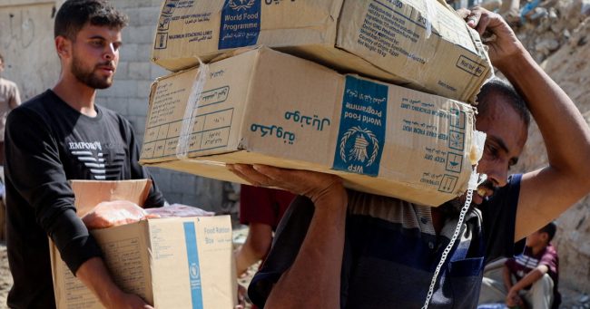 ХУМАНИТАРНИТЕ АГЕНЦИИ СЕ ПОДГОТВУВААТ ДА ВНЕСАТ ПОМОШ ВО ГАЗА, ПРИМИРЈЕТО ФУНКЦИОНИРА