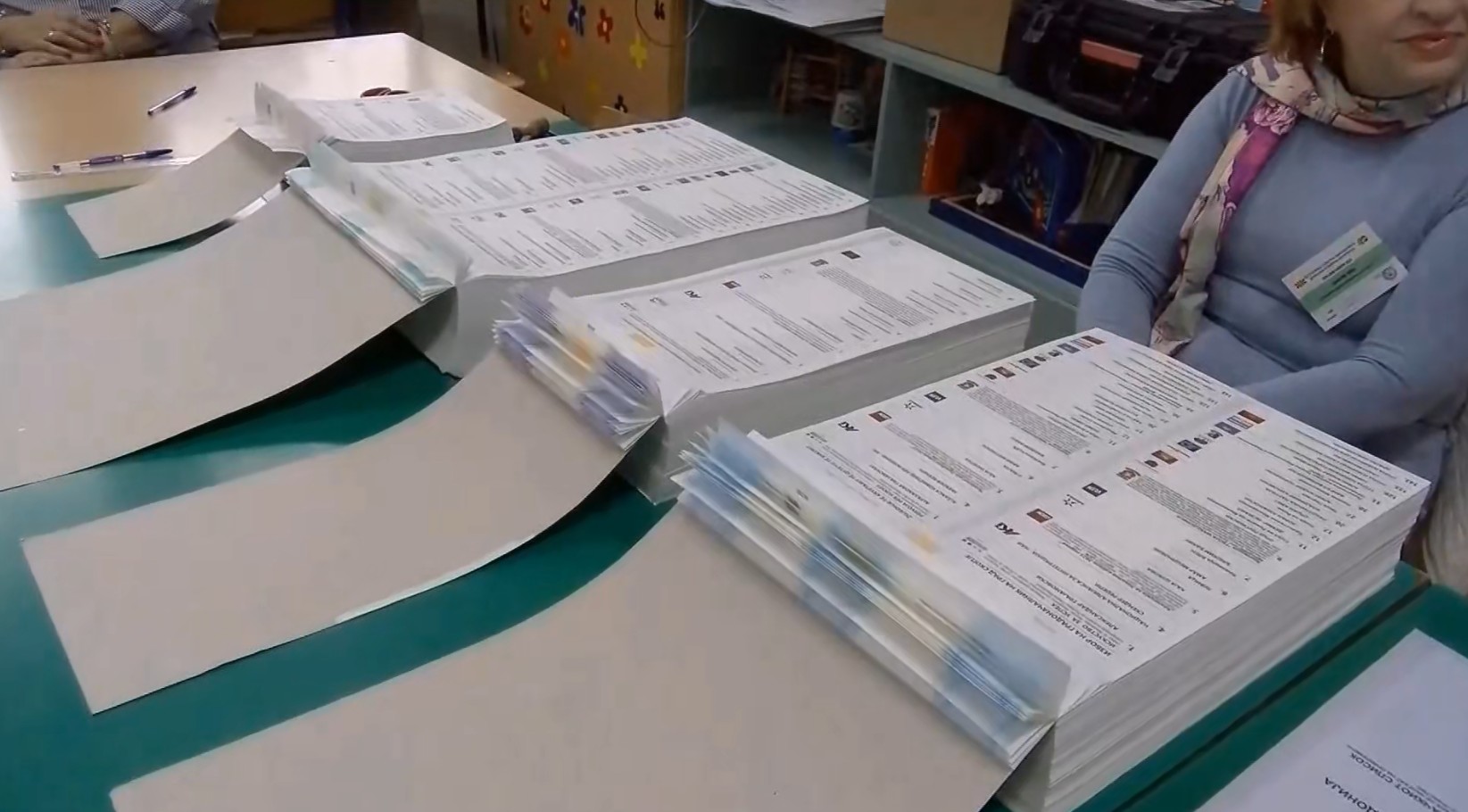 Мицкоски и Филипче повикуваат на масовност во втор круг