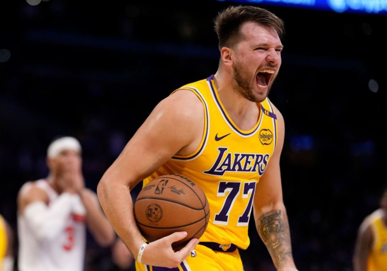 Историски старт на Дончиќ со 93 поени, 23 скока и 17 асистенции на два меча