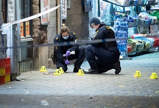 Шведска соочена со сериозни злосторства, најавува притвор за 13-годишници