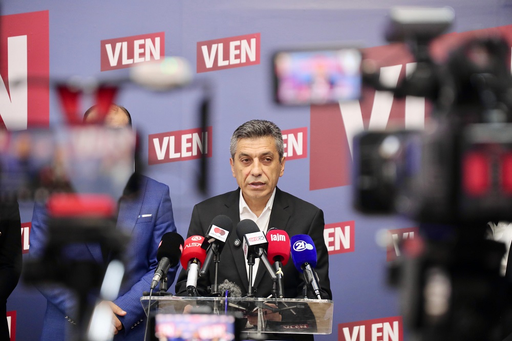 Меџити очекува НАИ да се распушти и не ја негира можноста Зијадин Села да стане дел од власта