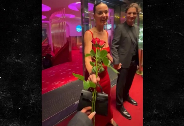 ВИДЕО| Поп-ѕвездата Кејти Пери и поранешниот канадски премиер Трудо заедно во Париз