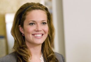 (Фото) Холивудската актерка во јавност по долго време, сите се прашуваат: „Чие лице е ова?“