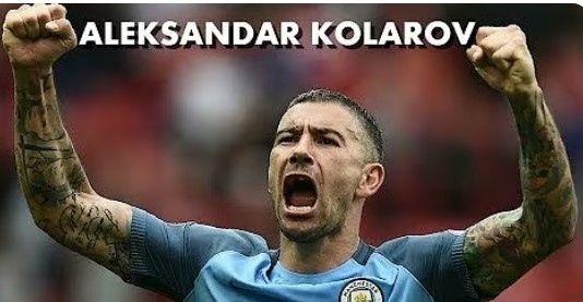 Kоларов на клупата на Звезда