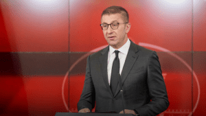 Мицкоски: Банките заинтересирани за финансирање на брзата пруга, реализација следната есен