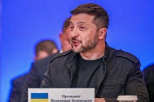 Анкетерите ги прашаа Украинците што со Зеленски по војната