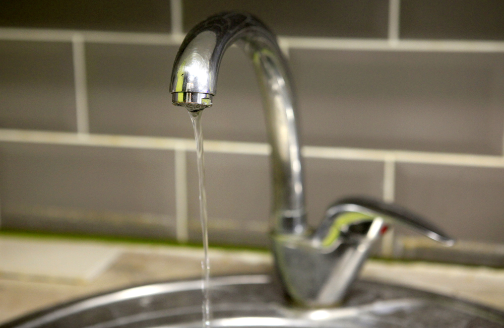 Без вода улиците „Ленинова“ и „Чедомир Миндеровиќ“ во општина Центар