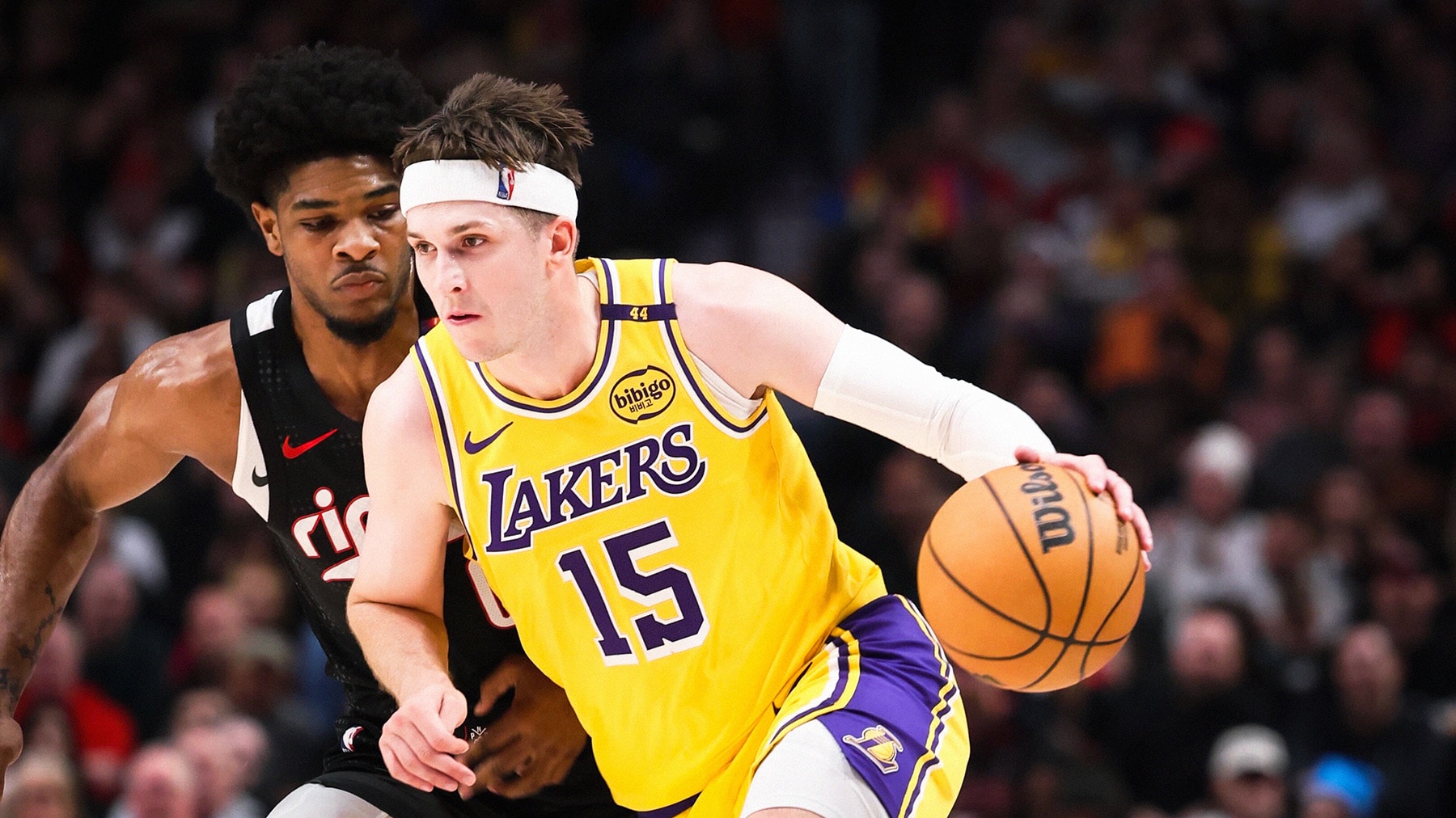 Ривс со монструозна партија го водеше Лејкерс до триумф, Далас конечно победи (Видео)