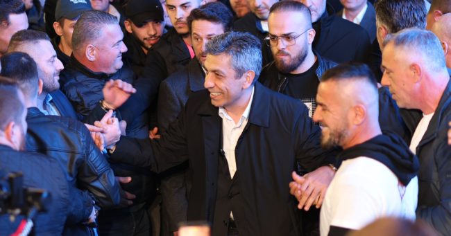 ИЗЕТ МЕЏИТИ ПРОГЛАСИ ПОБЕДА ВО ПРВ КРУГ ВО ЧАИР