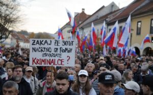 Илјадници граѓани на протест во Словенија поради убиството на таткото кој го бранеше синот