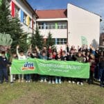 Раззеленети првите два училишни двора избрани на dm конкурсот „Зелена иднина: Од градинка до училиште“