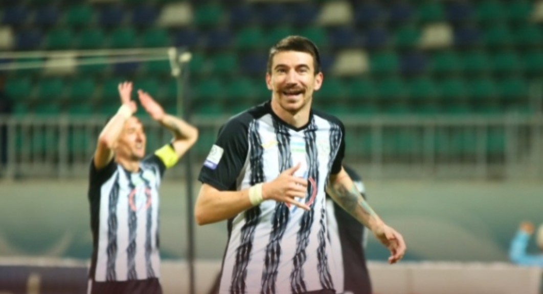 Дориев блеска во Узбекистан, дојде до 14 гола оваа сезона!