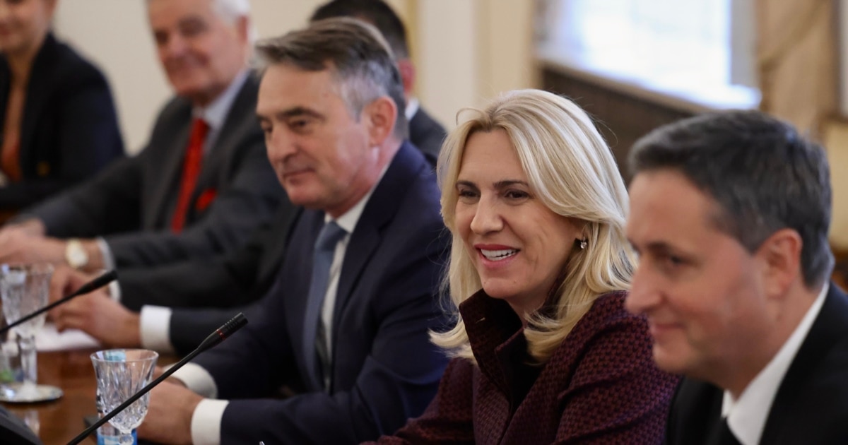 Претседателството на БиХ го номинираше Трамп за Нобеловата награда за мир