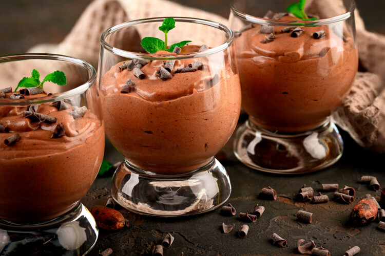 РЕЦЕПТ НА ДЕНОТ: Чоколаден мус од 2 состојки