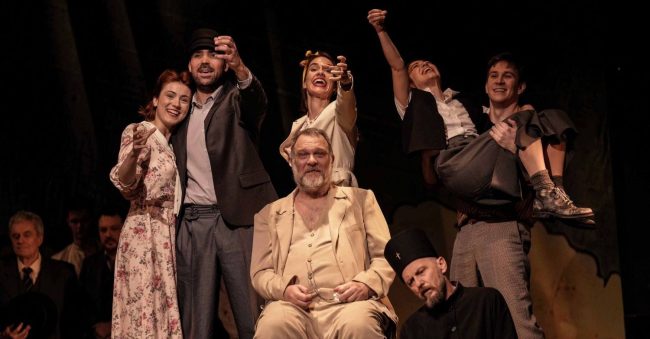 СЕДУМ ПРЕТСТАВИ ОД РЕГИОНОТ ЌЕ ИГРААТ НА ФЕСТИВАЛОТ РУТА ВО ДРАМСКИОТ ТЕАТАР ВО СКОПЈЕ ОД 25 ДО 31 ОКТОМВРИ