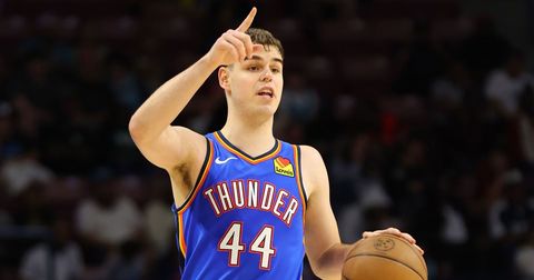 Големиот српски талент во НБА се бори со рак, почна со хемотерапии