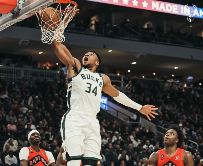 Оклахома останува на „максимум“, Јанис го врати Милвоки на победничките патеки (Видео)