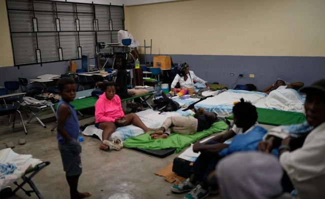 УРАГАНОТ МЕЛИСА СЕ ДВИЖИ КОН ЈАМАЈКА СО ВЕТРОВИ ОД 282 КИЛОМЕТРИ НА ЧАС, ОЗНАЧЕНА Е КАКО КАТАСТРОФАЛНА БУРА