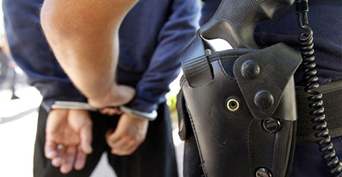 ТЕТОВЕЦ СЕ ЗАКАНУВАЛ НА НОВИНАРКА