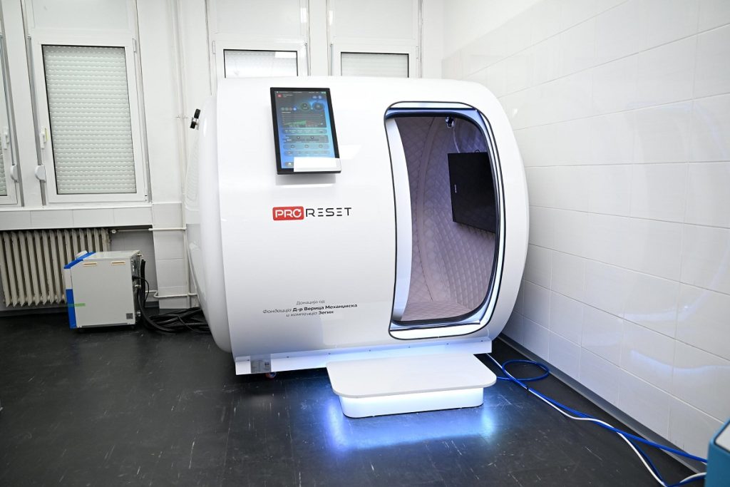 ГОБ „8 Септември“ доби нова хипербарна комора – ќе се користи за третман на хронични рани, изгореници и за спортисти
