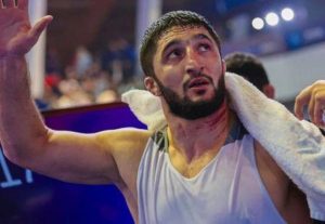 Абдулрашид Садулаев откажа меч со Џон Џонс