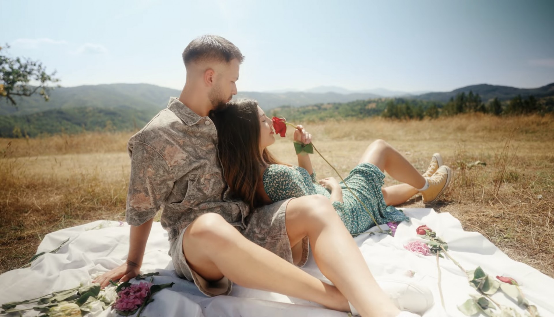 Дамјан Стоименовски со нова песна: „Води ме“ ја освојува публиката