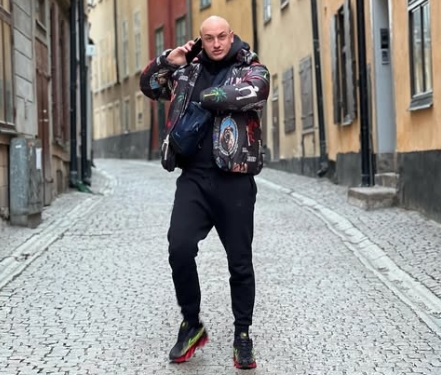 Сопругата на Десингерица е поранешна ријалити учесничка во „Малдиви“ и заедно се уште од средно