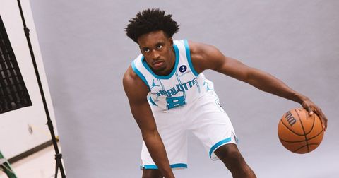 Новата ѕвезда на Шарлот се „смали“ пред дебито во новиот клуб