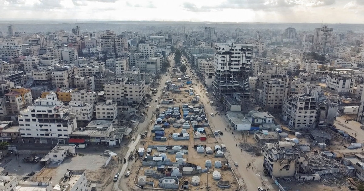 Израел изврши воздушни напади во Газа, го обвини Хамас за прекршување на примирјето