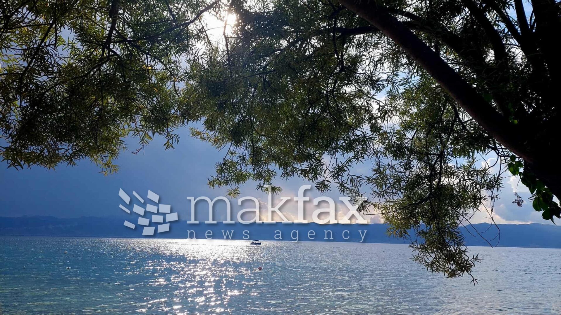 Се запали угостителски објект во Пештани, сопственикот вдишал чад и е пренесен во болница