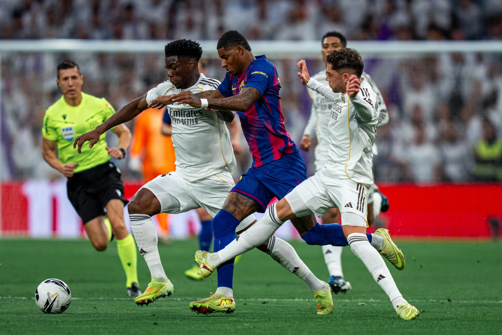 „Кралевите“ ставија крај на губитничката серија: Реал конечно најде лек за Барса (ВИДЕО)