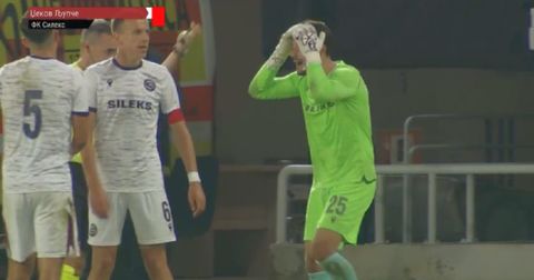 ВИДЕО: Голманот Џеков поцрвене во дербито и ги загуби нервите