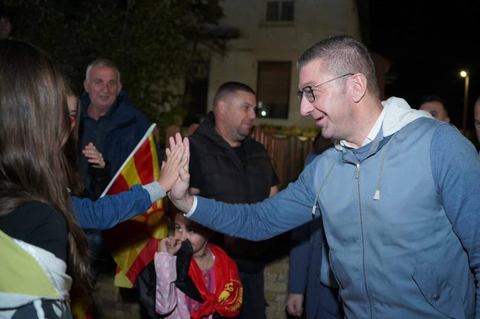 МИЦКОСКИ ОД ДОЈРАН: Не е патриот оној кој седи зад компјутер и се крие зад лажни имиња, туку тој што работи за граѓаните